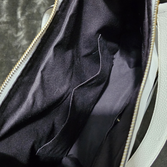 Authentic Coach hobo Handbag - Picture 6 of 12